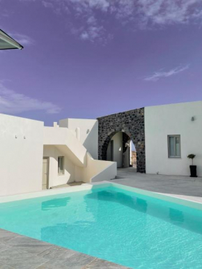 Noir Santorini